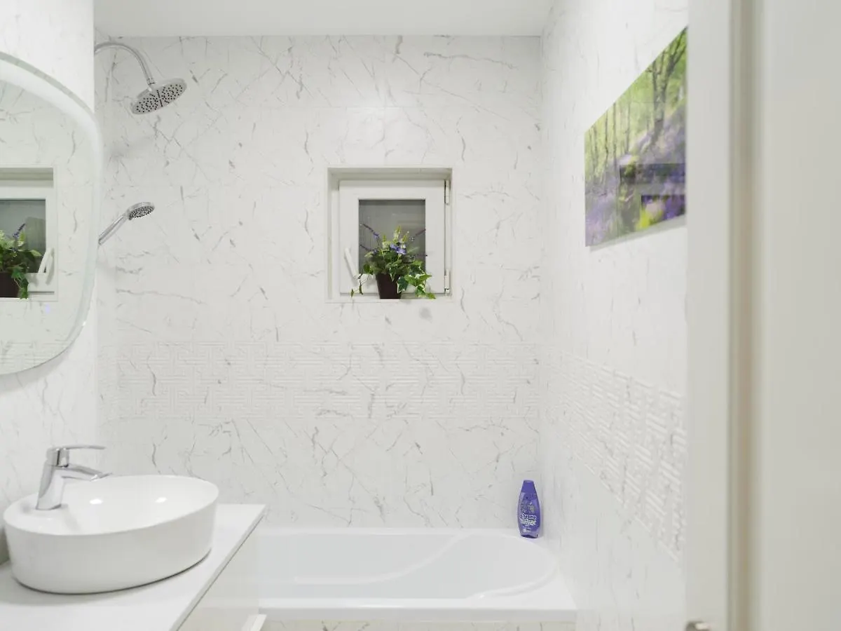Zen Life Luxury Apartment - Herastrau 부쿠레슈티